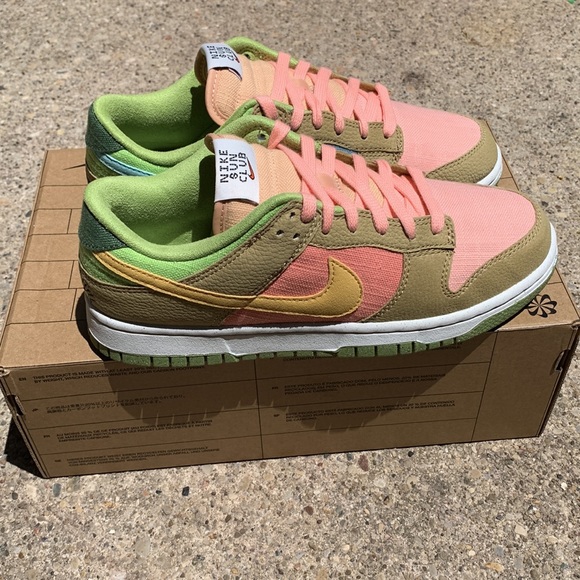 NWT  Nike Dunk Sun Club Low Retro SE NN Size 7 men 8.5W - Picture 4 of 12